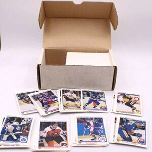 1990 Upper Deck NHL Hockey Cards Large Lot Assorted Player Teams Box Not Counted